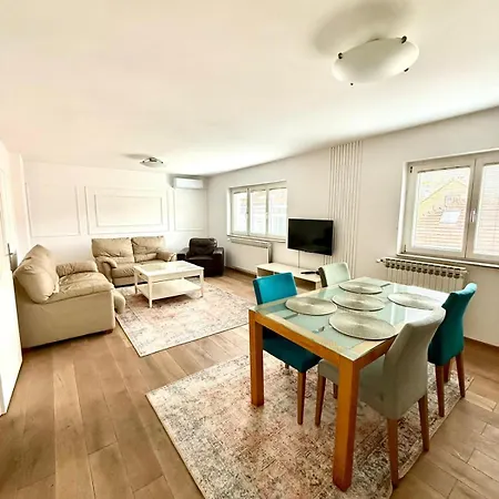 Center View * サラエヴォ